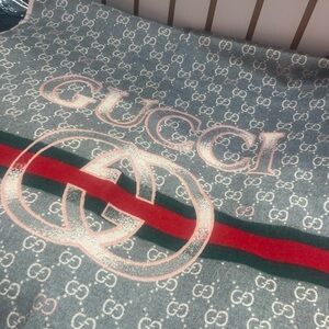 Fashion Gray Scarf with Red and Green Stripe